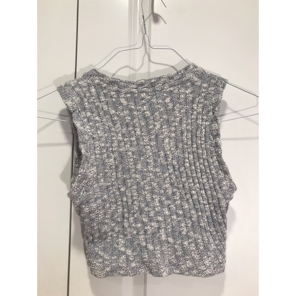 Bershka sweater crop tank - Picture 2 of 3